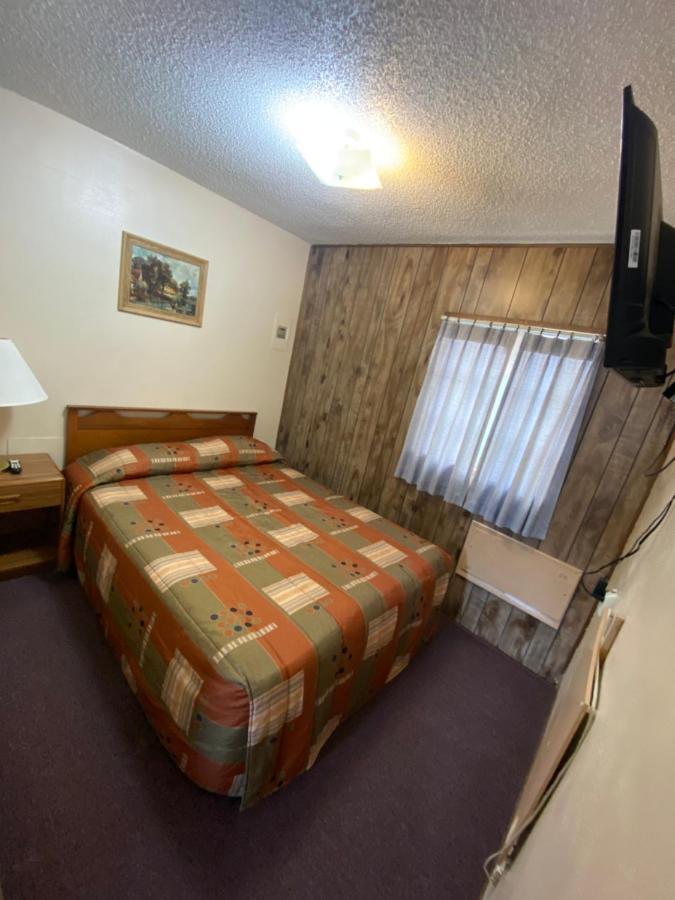 Rainbow Motel Thermopolis Exterior photo